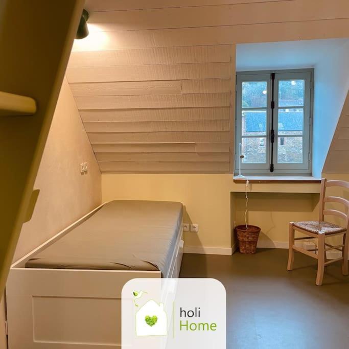 H2 Maison Au Pied Du Chateau Hébergement de vacances *